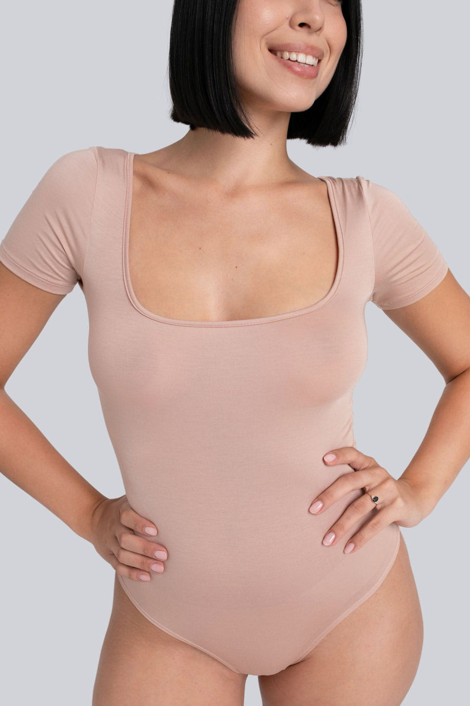 Miss Invisible Short-sleeved U-neck Bodysuit in Cappuccino