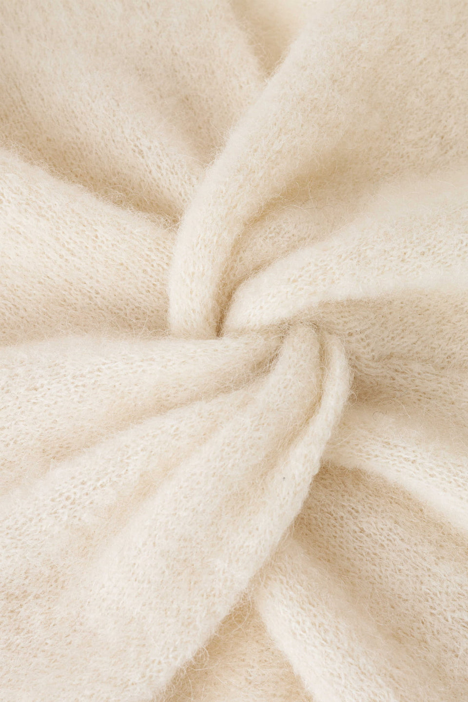 Miss Splendid Pullover in Off White