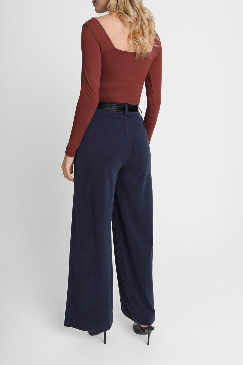 【NONCODE】Dian Stitch Training Pants Spodnie tkaninowe granatowe z kieszeniami o fasonie SLIM
