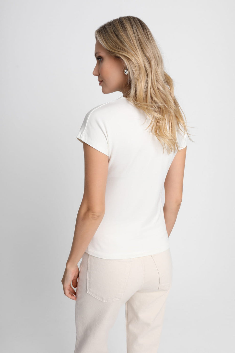 Miss Sleek Off-White T-shirt