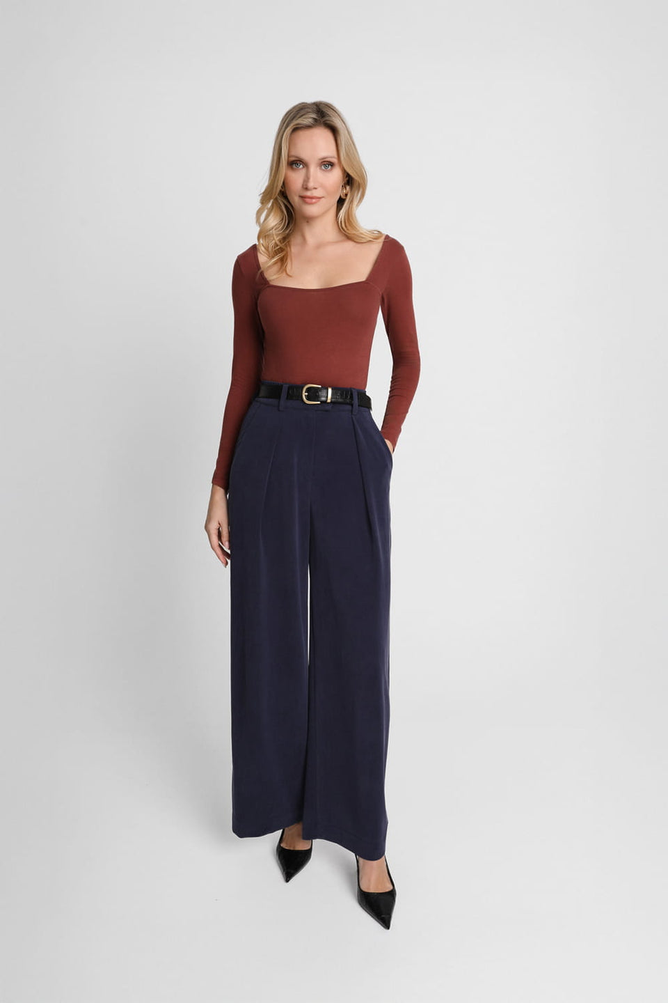 Miss Daily Navy Trousers