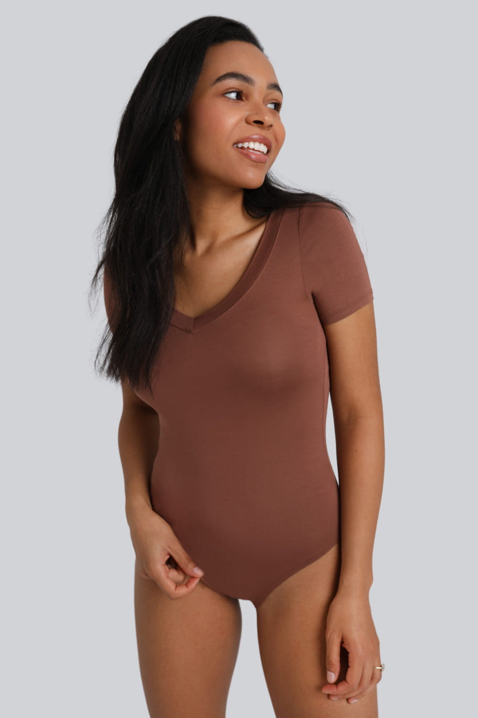 Miss Invisible Short-sleeved V-neck Bodysuit – Chocolate