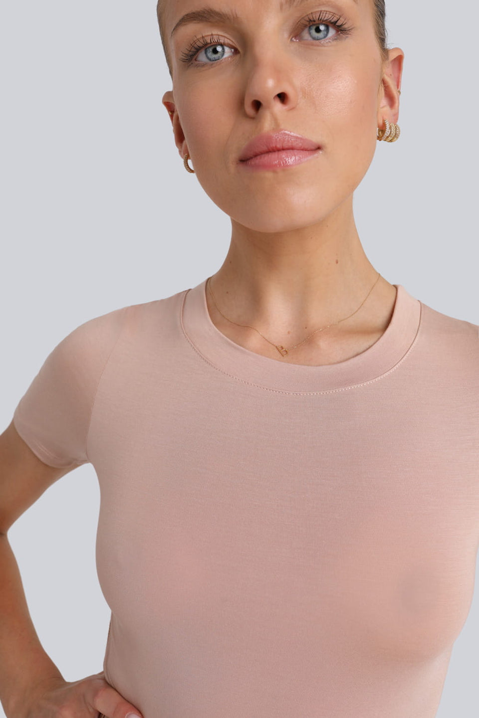 Miss Invisible Short-Sleeved C-Neck Bodysuit in Cappuccino