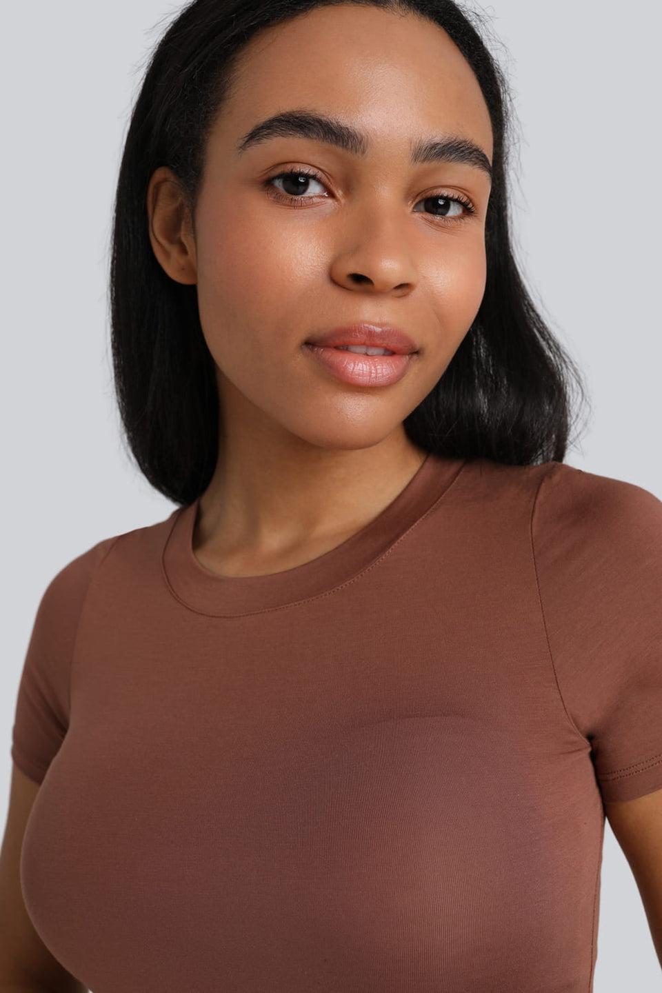 Miss Invisible Short-Sleeved C-Neck Bodysuit – Chocolate