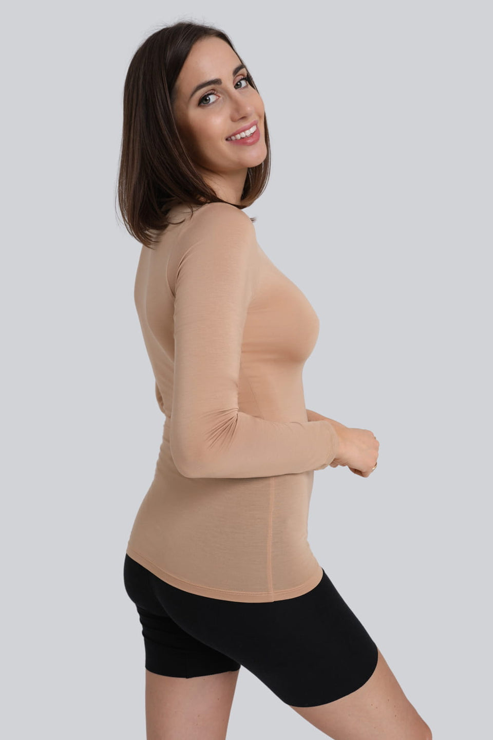 Miss Invisible C-neck Long-Sleeved Top in Nude