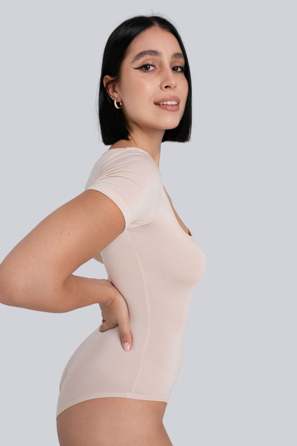 Miss Invisible Short-sleeved U-neck Bodysuit in Sand