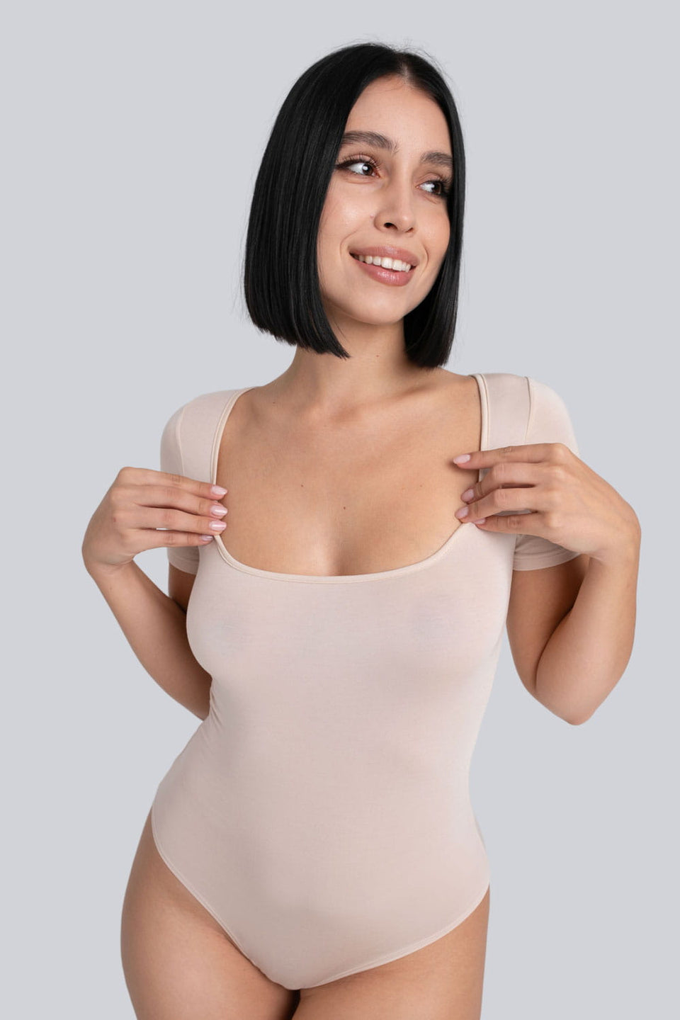 Miss Invisible Short-sleeved U-neck Bodysuit in Sand