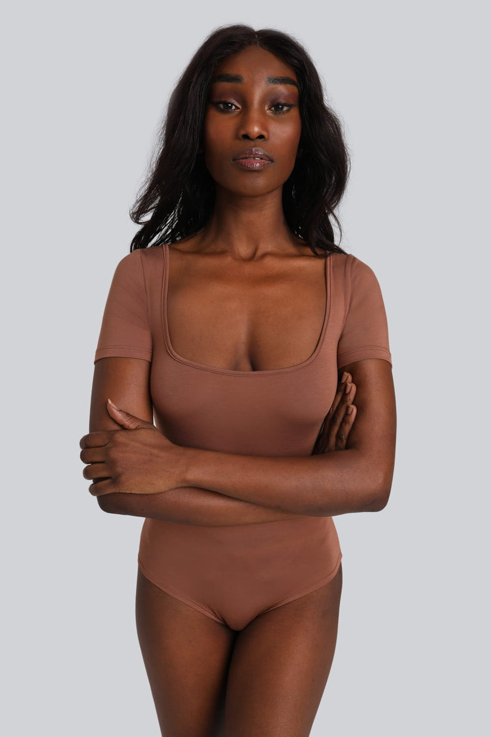 Miss Invisible Short-Sleeved U-Neck Bodysuit – Chocolate
