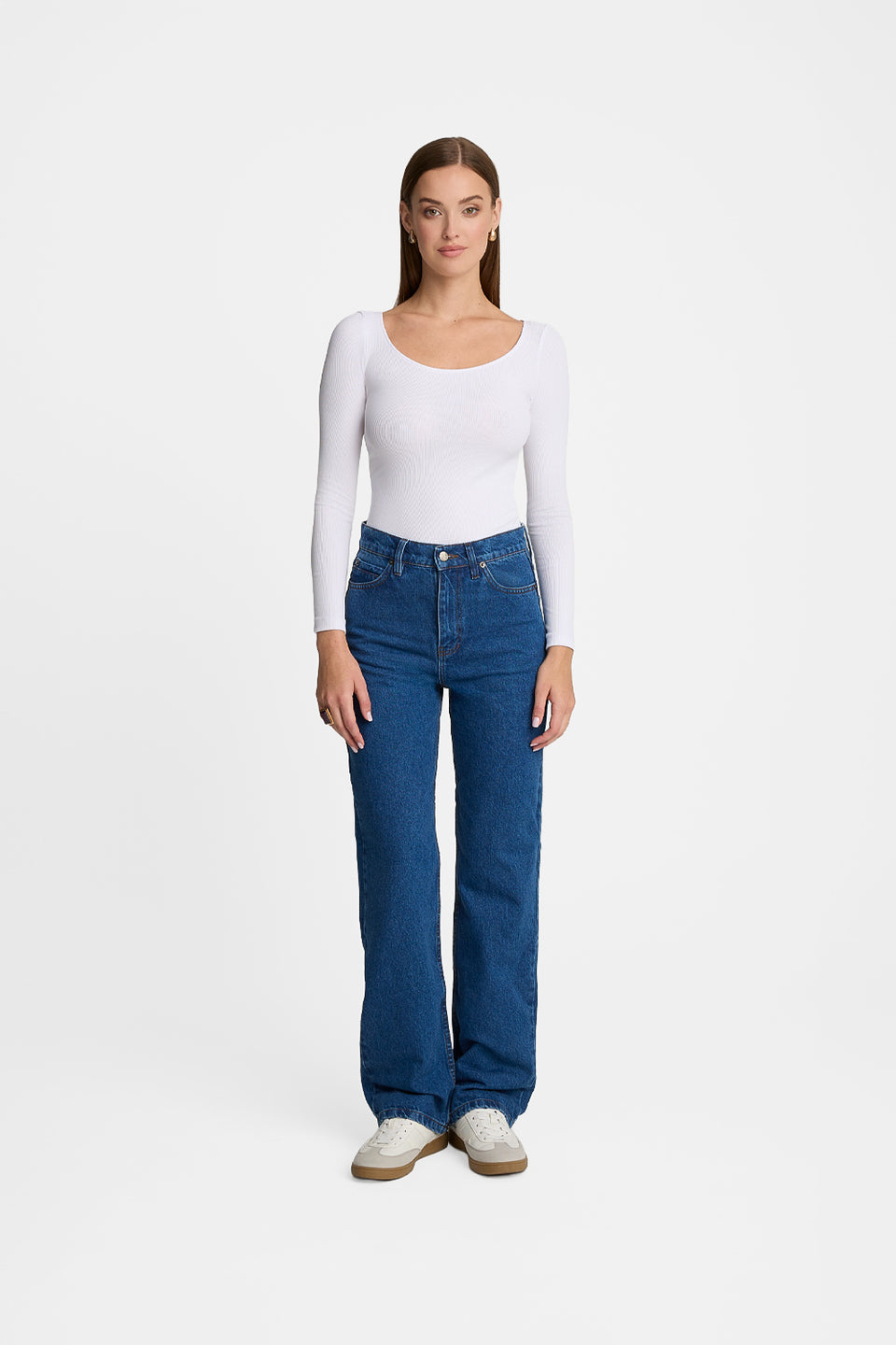 Miss Delicate White Long-Sleeved Top