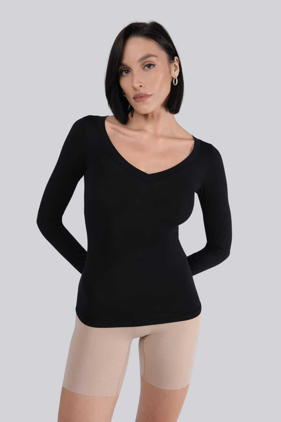 Miss Invisible V-neck Long-sleeved Top – Black