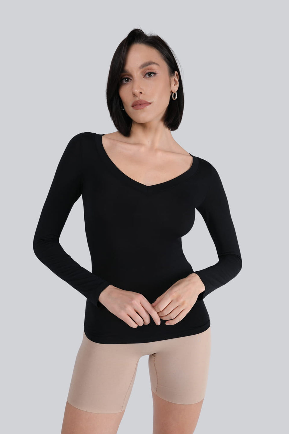 Miss Invisible V-neck Long-sleeved Top – Black
