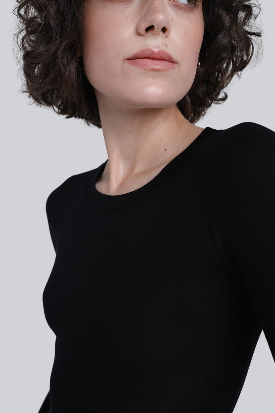Miss Invisible C-neck Long-Sleeved Top – Black