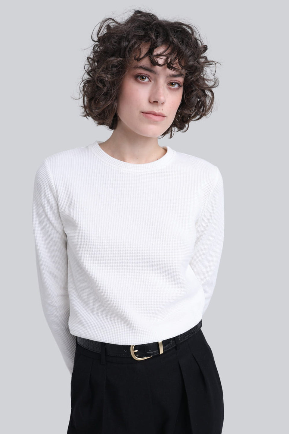 Miss Dapper Off-White Long-Sleeved Top