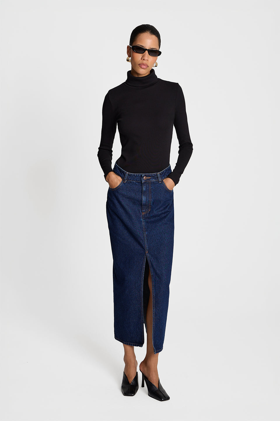 Miss Daily Black polo shirt