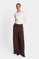 Miss Desert Off-White Long-Sleeved Top