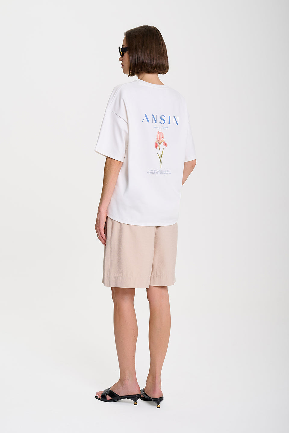 Miss Iris Off White 02 T-shirt